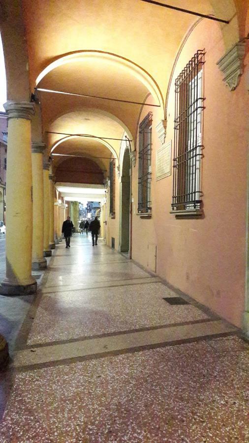 Mini Chic Downtown Appartement Bologna Buitenkant foto