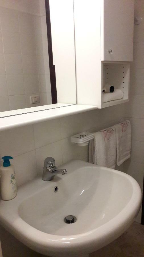 Mini Chic Downtown Appartement Bologna Buitenkant foto